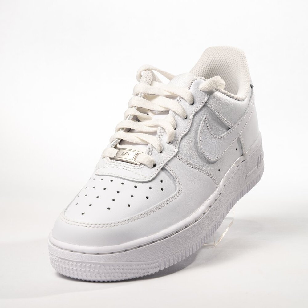 NEW Size 7 - Nike Air Force 1 Low White DD8959-100 W